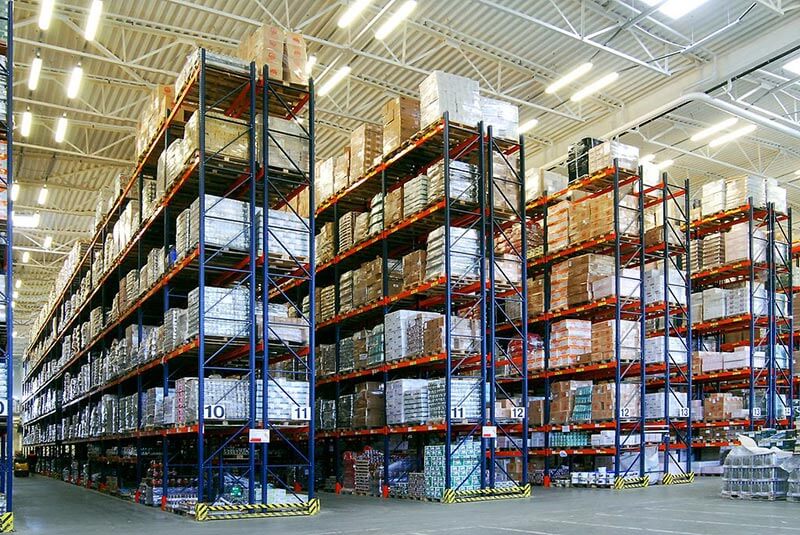 Giá kệ kho hàng đã mở rộng nhiều không gian cho nhà kho